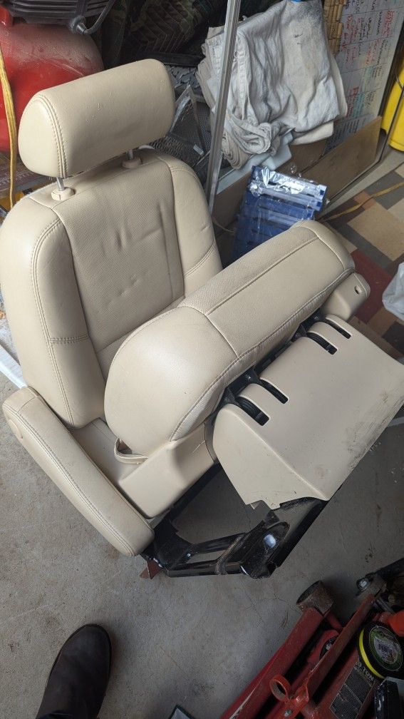 Tahoe/Yukon/Escalade Seats