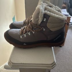 Quechua Snow Shoes 