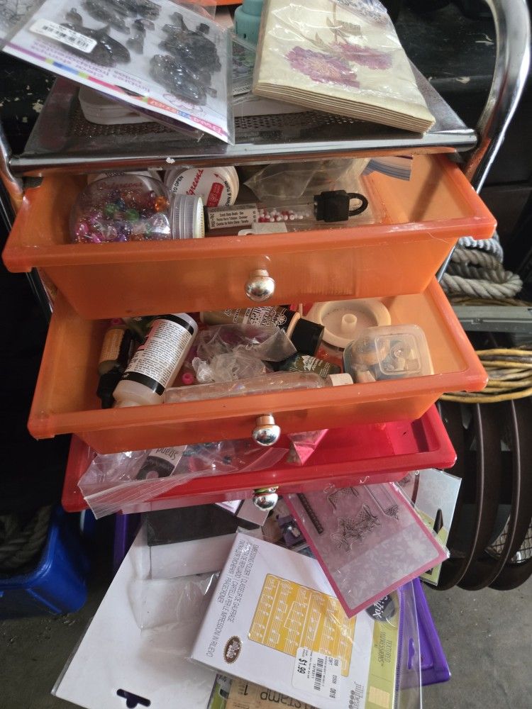 Arts And Crafts Supplies
