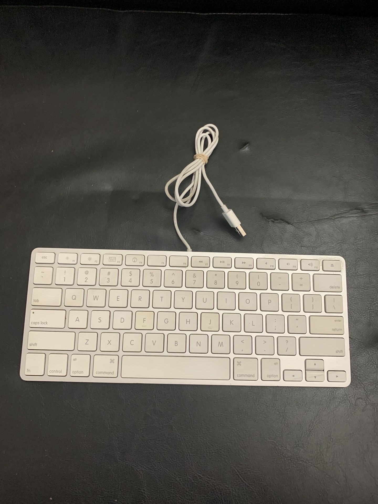 Wired Apple Keyboard