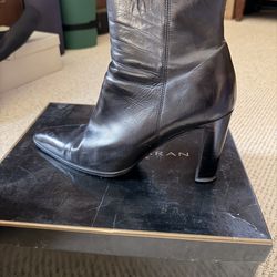 Donna Karan 9.5 booties