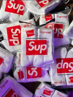 Supreme x Hanes Crew Socks 4-Pack White