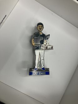 Dodgers Bobblehead Pin Corey Seager