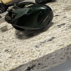 Shimano Curado 300 E