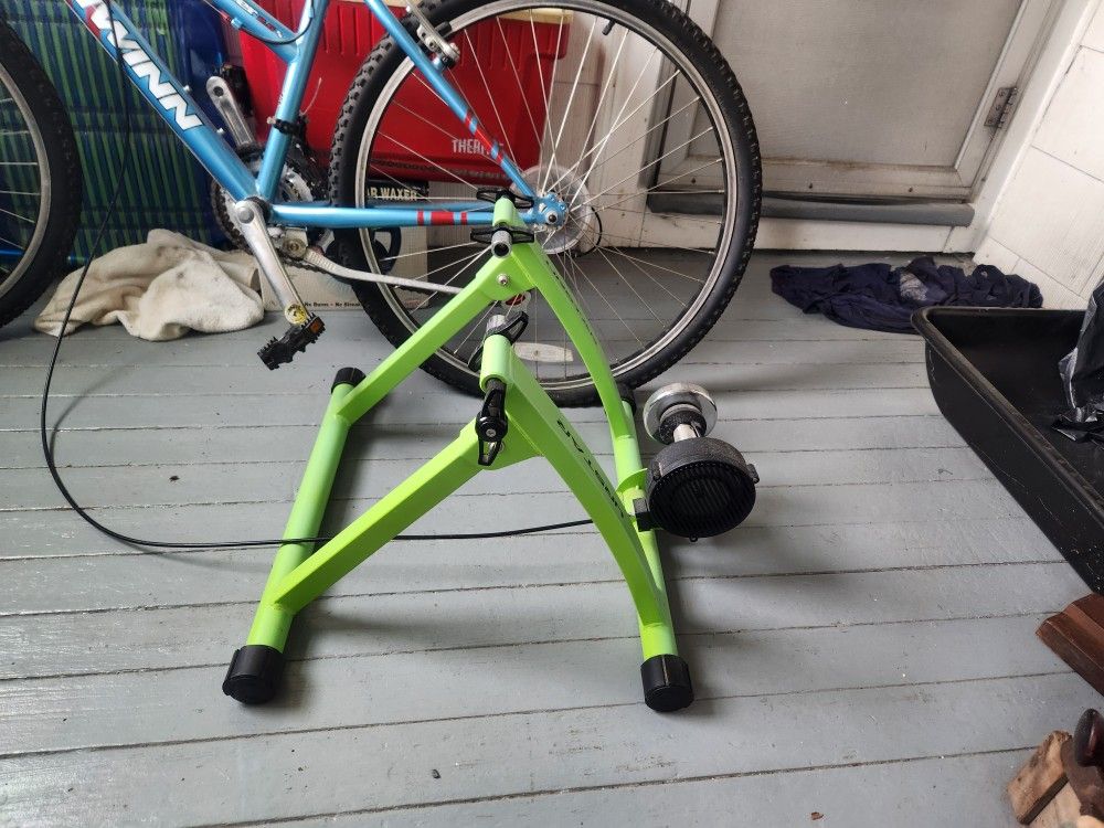 Bike resistance trainer