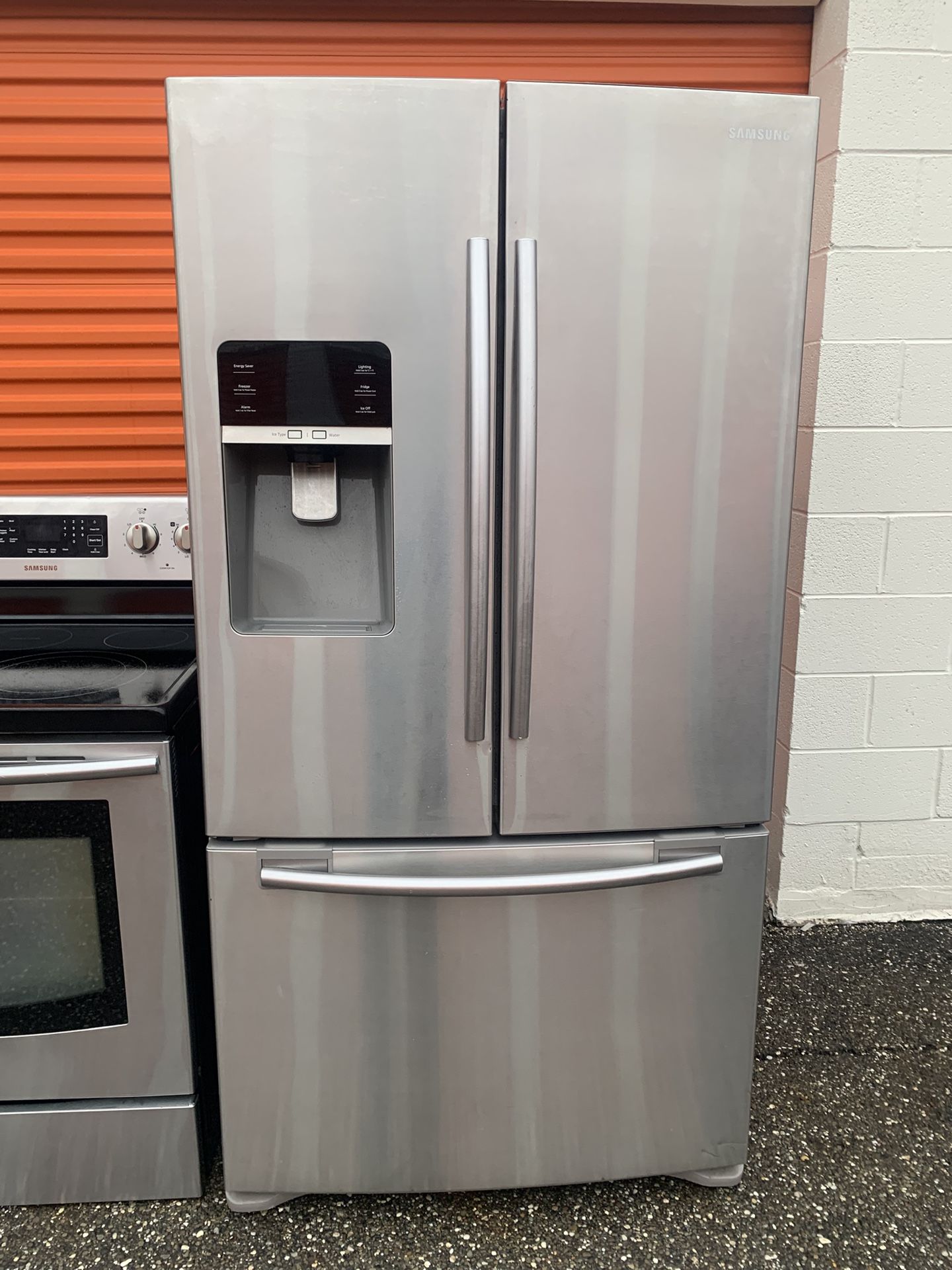 SAMSUNG STAINLESS STEEL REFRIGERATOR