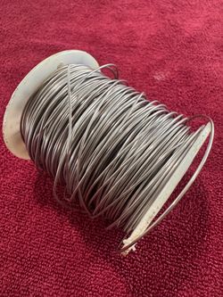 ROUND BEND-AND-STAY MULTIPURPOSE 304 STAINLESS STEEL WIRE MATTE FINISH, 1/4-LB. SPOOL, 0.02" DIAMETER Fe12)