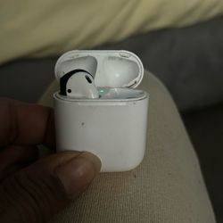 AirPods First Gen