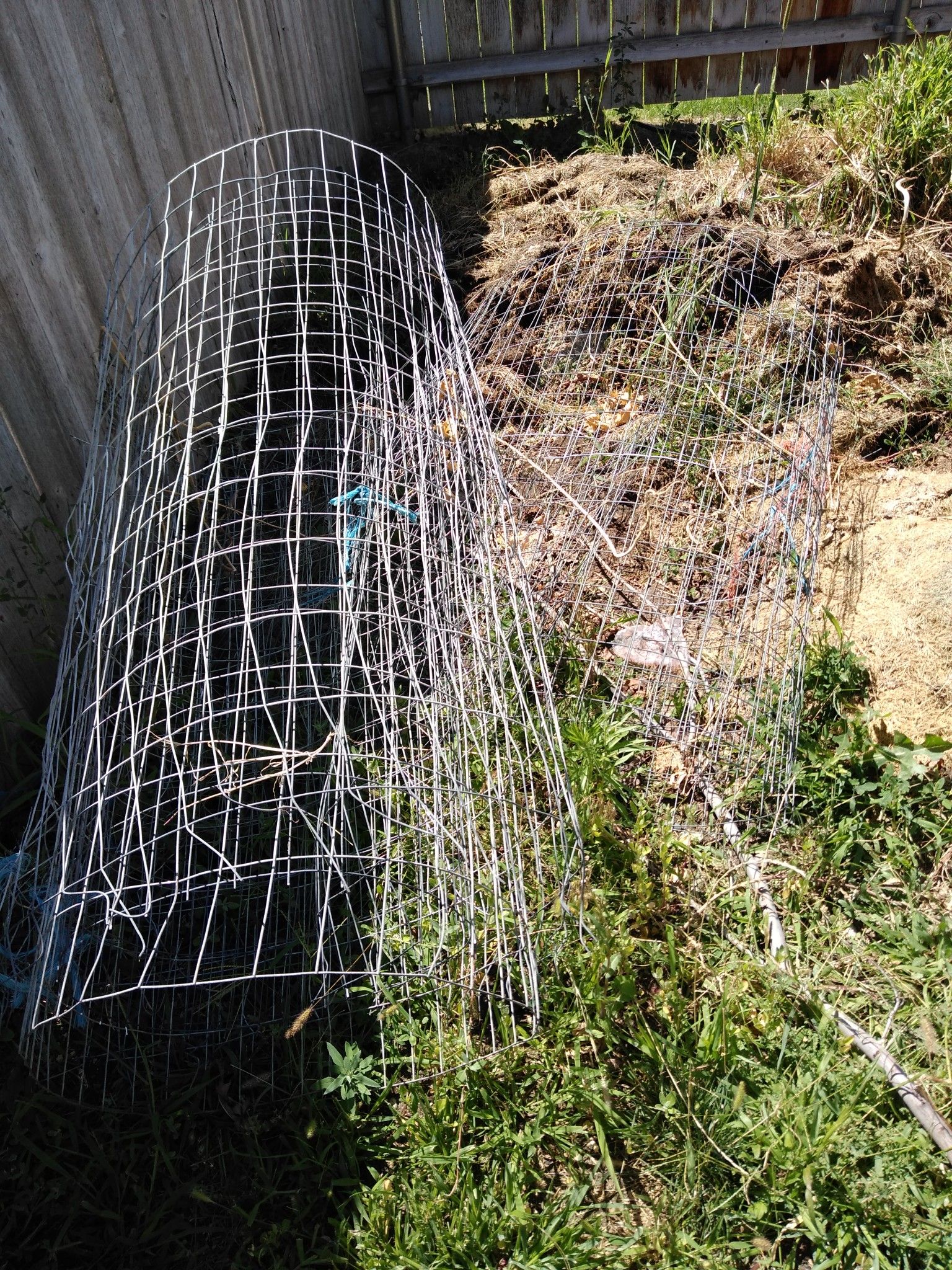 Free 14 gauge wire fencing