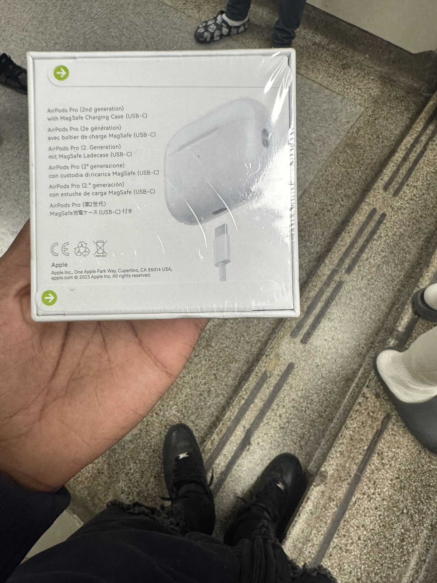 AirPods
