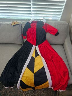 Alice in wonderland costumes