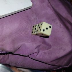 Tiny Vintage 5mmopaque Ivory Dice