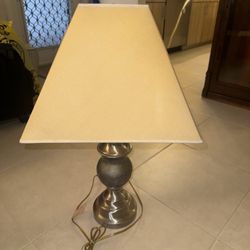 table lamp with metal base 