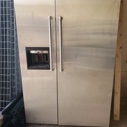 Viking refrigerator /freezer