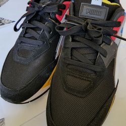 Puma Shoes Size 9 Like New