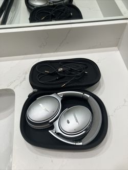 Bose QuietComfort 35 Wireless Noise Cancelling Headphones Qc35 Grey