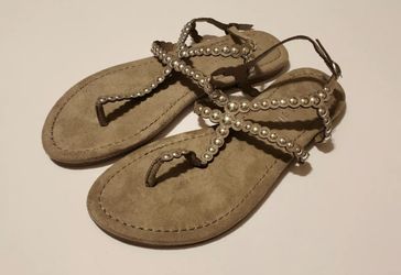 Madden Girl, Amie Taupe FLATS , Womens Size 6 and 7.5M