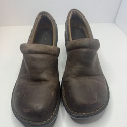 B.O.C Brown Leather Clogs Size 9W