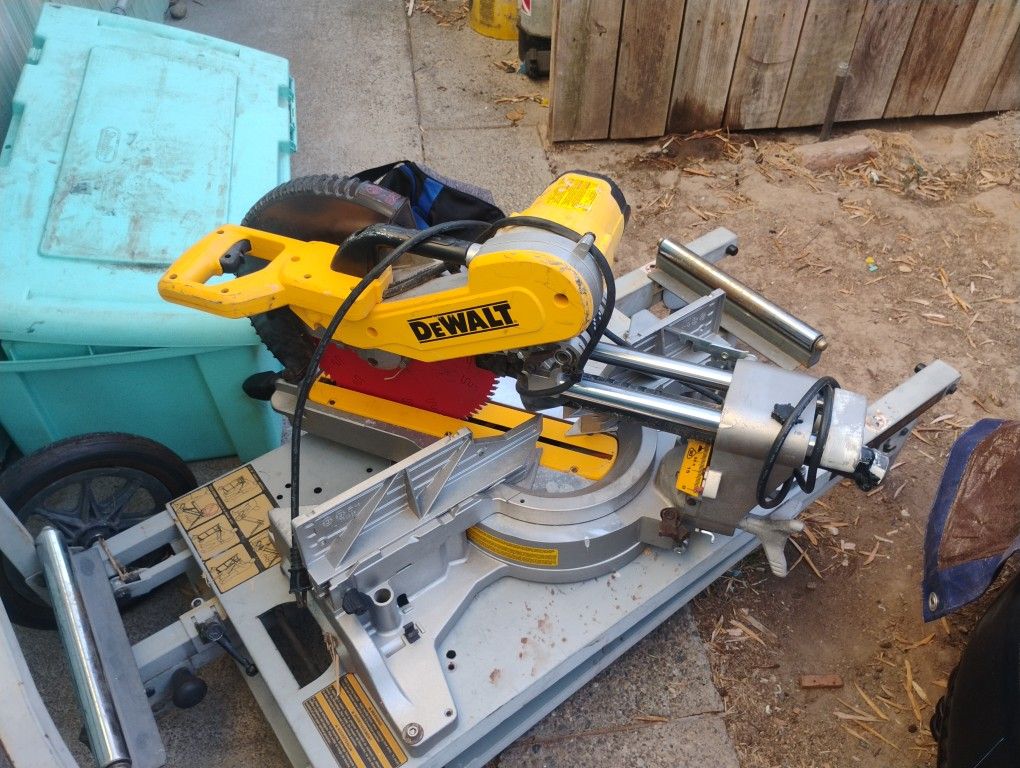 DeWalt Miter Saw