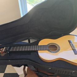 Multiple Nylon Stringed Guitars(Classical)