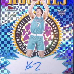 2025-26 Topps Finest Kon Knueppel RC Rookies Auto Blue X-Fractor Refractor /99