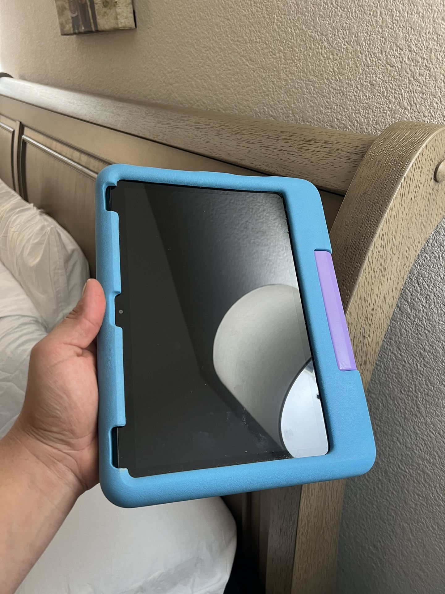 Amazon Fire 10 HD Kids tablet (newest model)