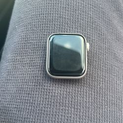 SE Apple Watch 