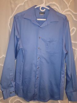 Van Heusen Men’s Blue Long Sleeve Button Up Dress Shirt