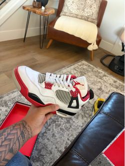 Air Jordan 4 Retro ‘Fire Red’