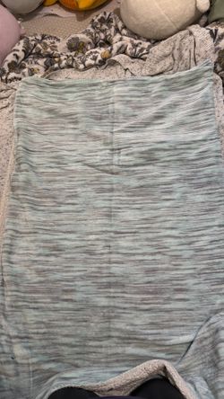 Rue 21 Reversible Blue Gray Sherpa Throw Blanket