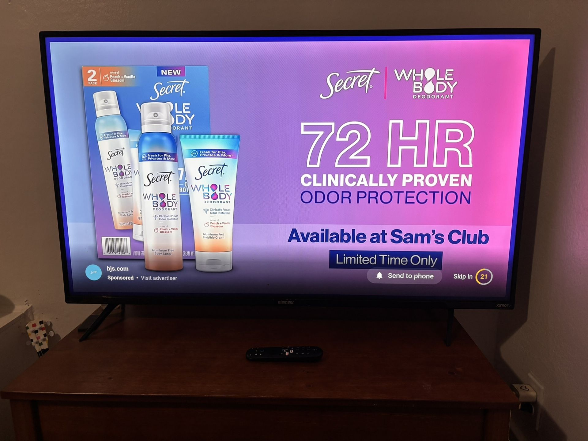 50’ Smart Tv With Voice Remote Xumo ‘MOVING MUST GO’