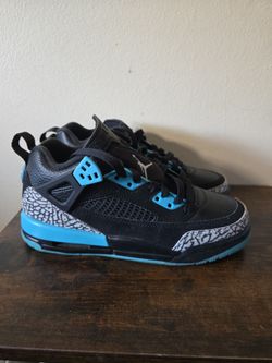 Youth shoes