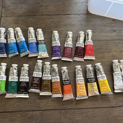 Oil Paint, everything Pictured Included
