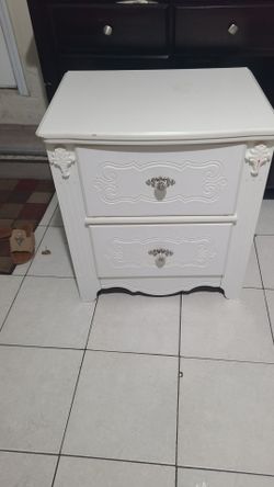 White 2-Drawer Wooden Nightstand