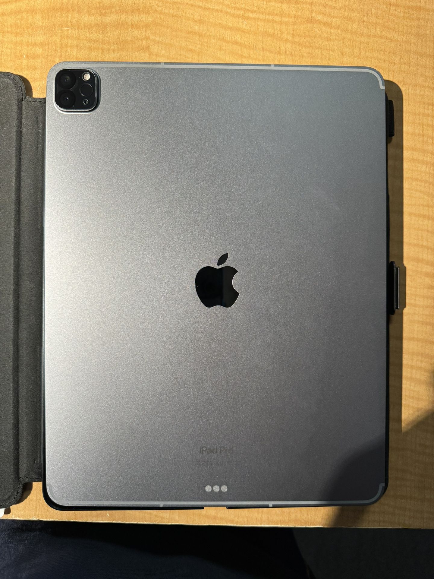 Apple Ipod Pro 12.9 6th gen 256 GB