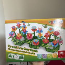 Flower Garden Building Kit