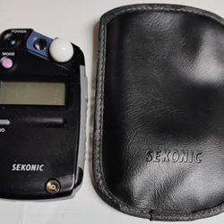 SEKONIC L-308B FLASHMATE LIGHT METER WITH LEATHER CASE