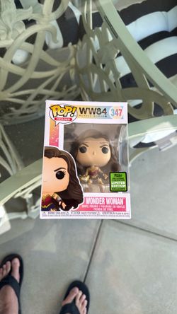Funko pop Wonder Woman 84 convention exclusive