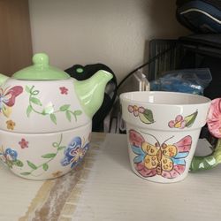 Teapot & Saucer, & Bonus Mug