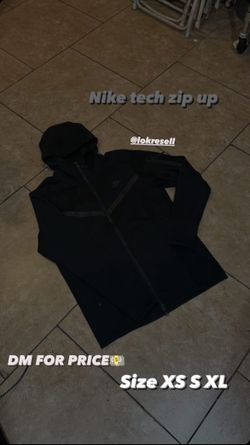 NIKE TECH
