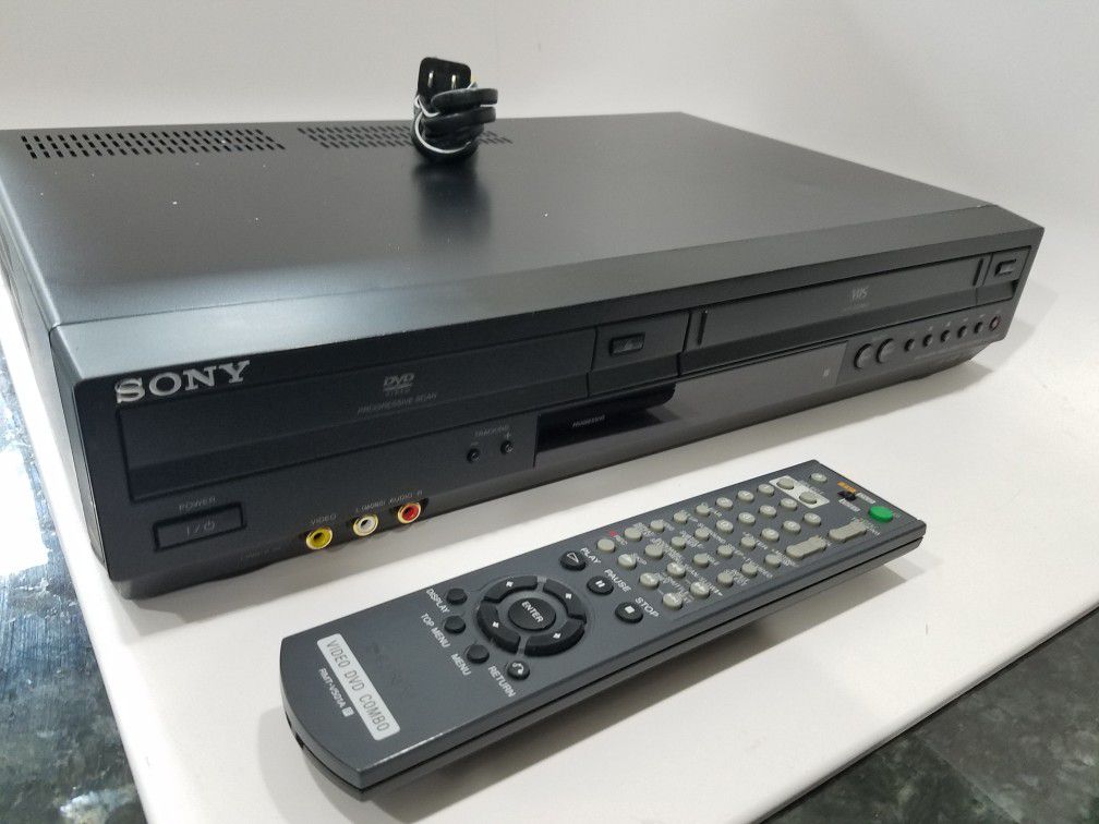 SONY VCR DVD Combo Player with Remote CD VHS