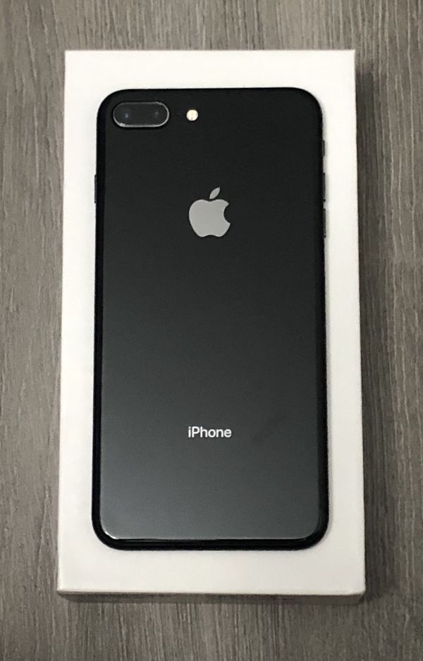 Boost Mobile IPhone 8 Plus In Black Color! Great Condition! Guarantee