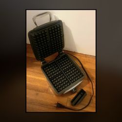 All-Clad Waffle 4 Square Belgian Waffle Maker Model 6066 Stainless Steel (WORKS)