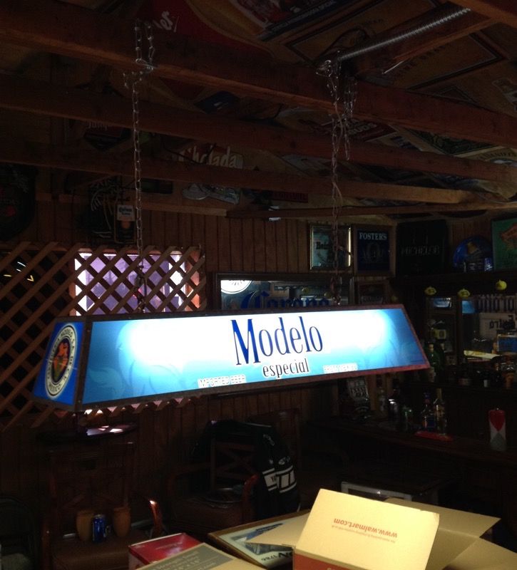 Modelo Especial Pool Table Light Beer Light