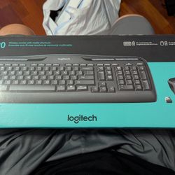 Logitech Wireless Keyboard And Mouse 