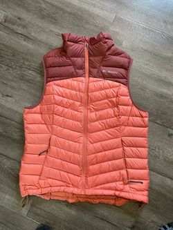 Columbia Women’s Down Vest size Large
