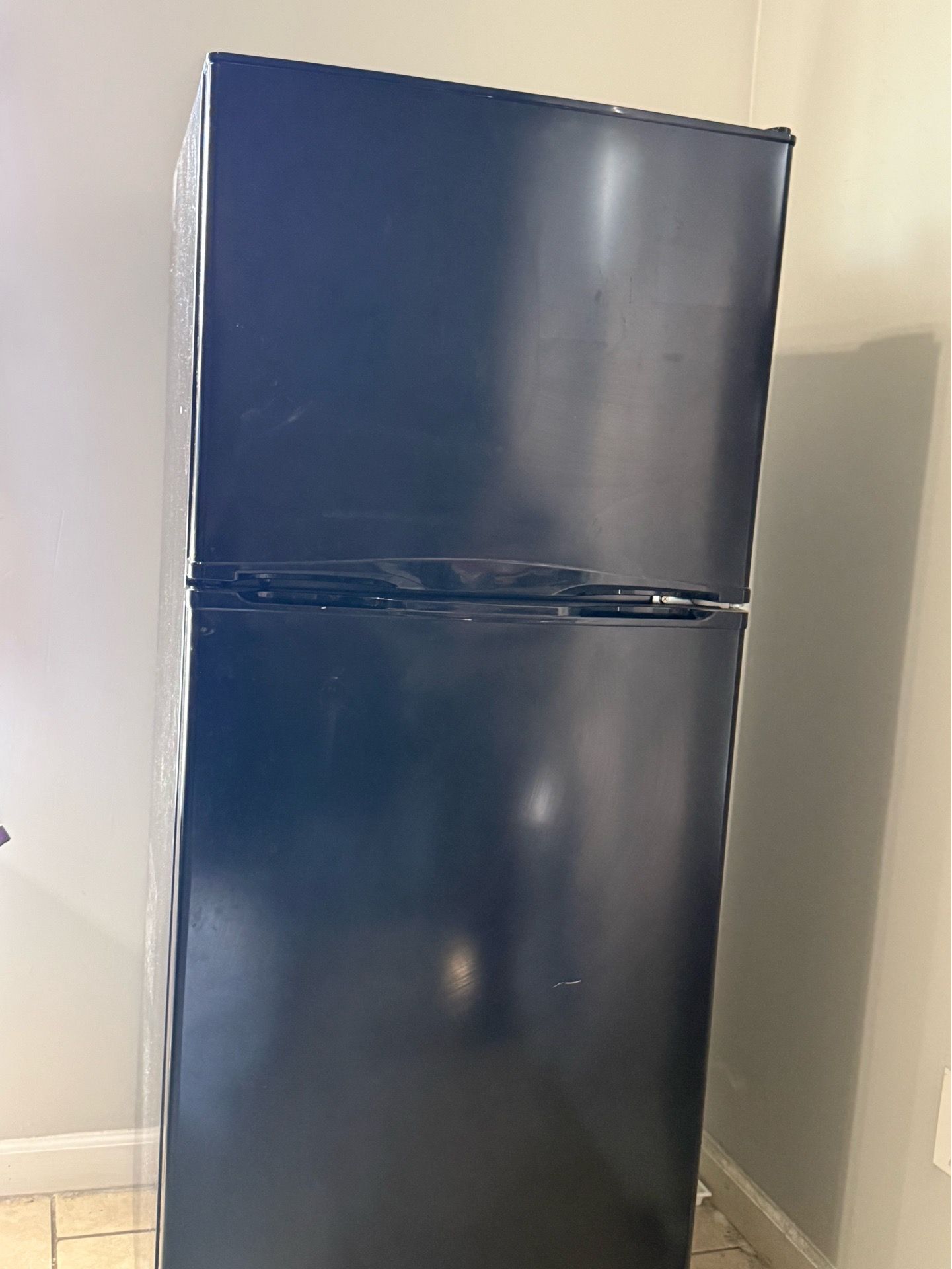 Medium fridge
