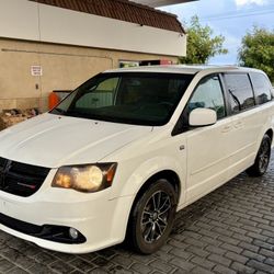 Dodge Caravan 2014
