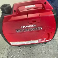 Honda   Eu2000i (Generator)