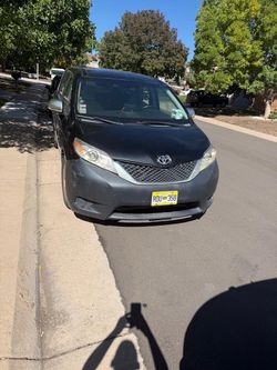 2014 Toyota Sienna